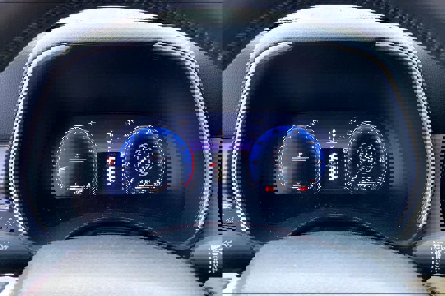 Used 2023 Toyota Highlander Limited FWD image 25