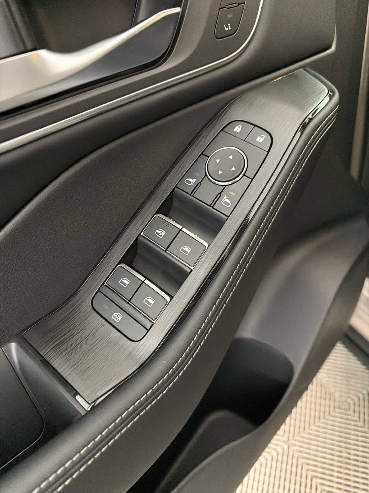 New 2026 Nissan Rogue Platinum w/ Tech Package image 23