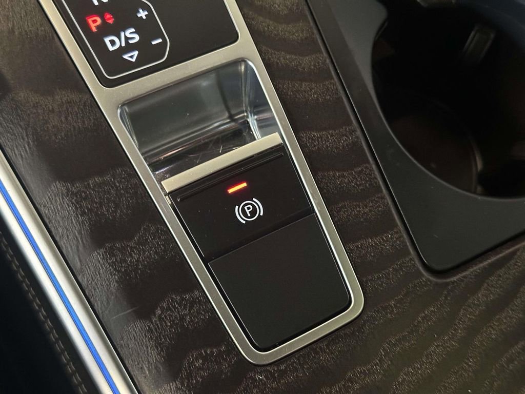Used 2021 Audi A6 Premium Plus w/ Premium Plus Package AWD/4WD image 37