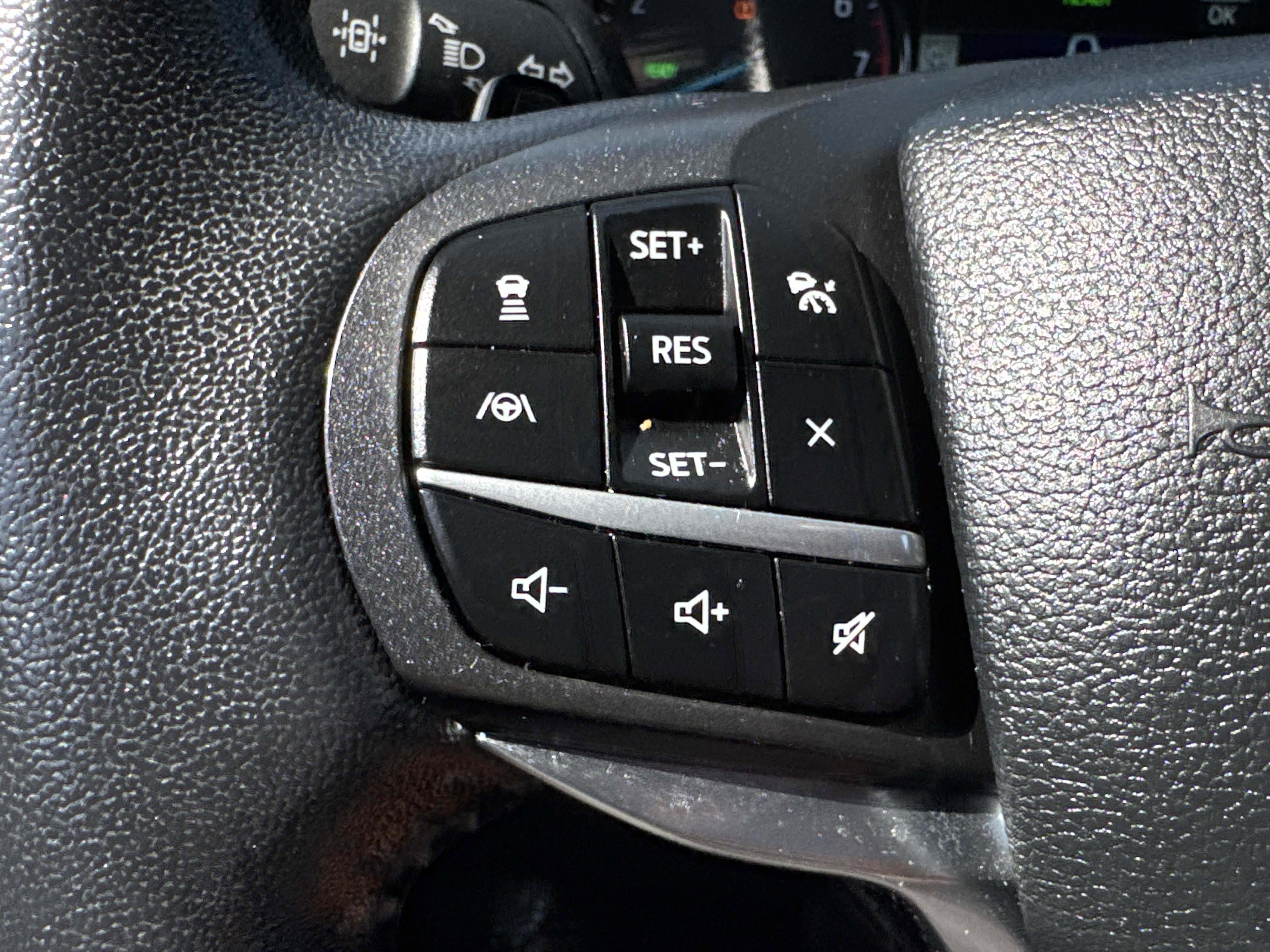 Used 2020 Ford Explorer Limited w/ Hybrid Equipment Group 310A image 21