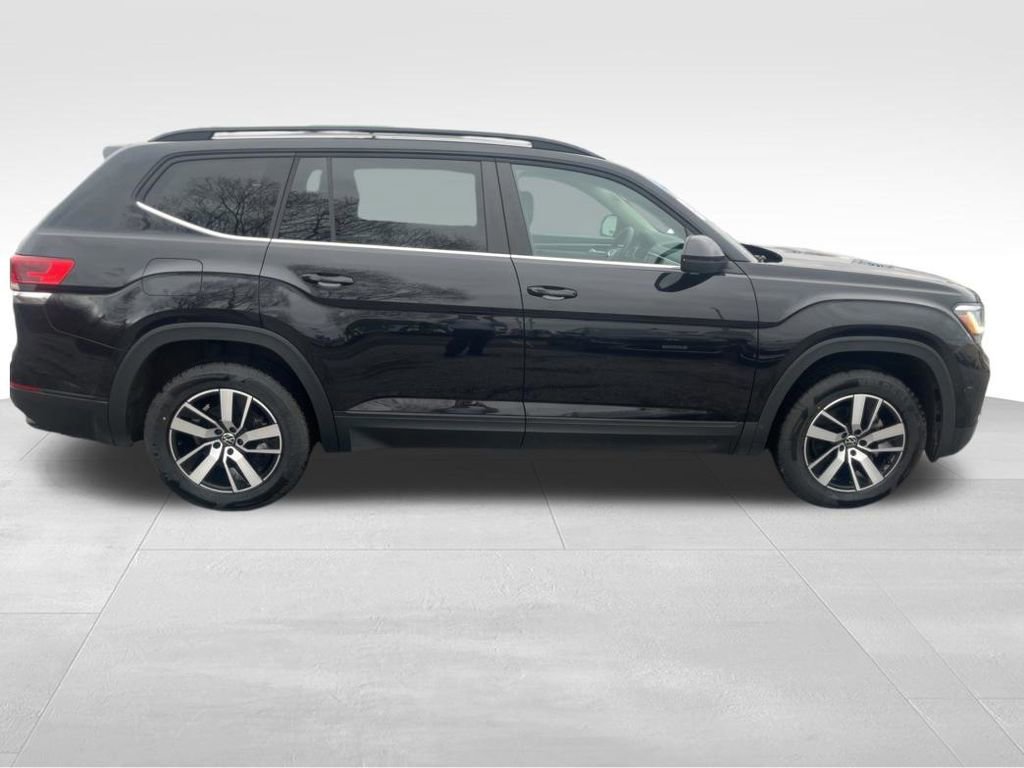 Used 2023 Volkswagen Atlas SE image 8