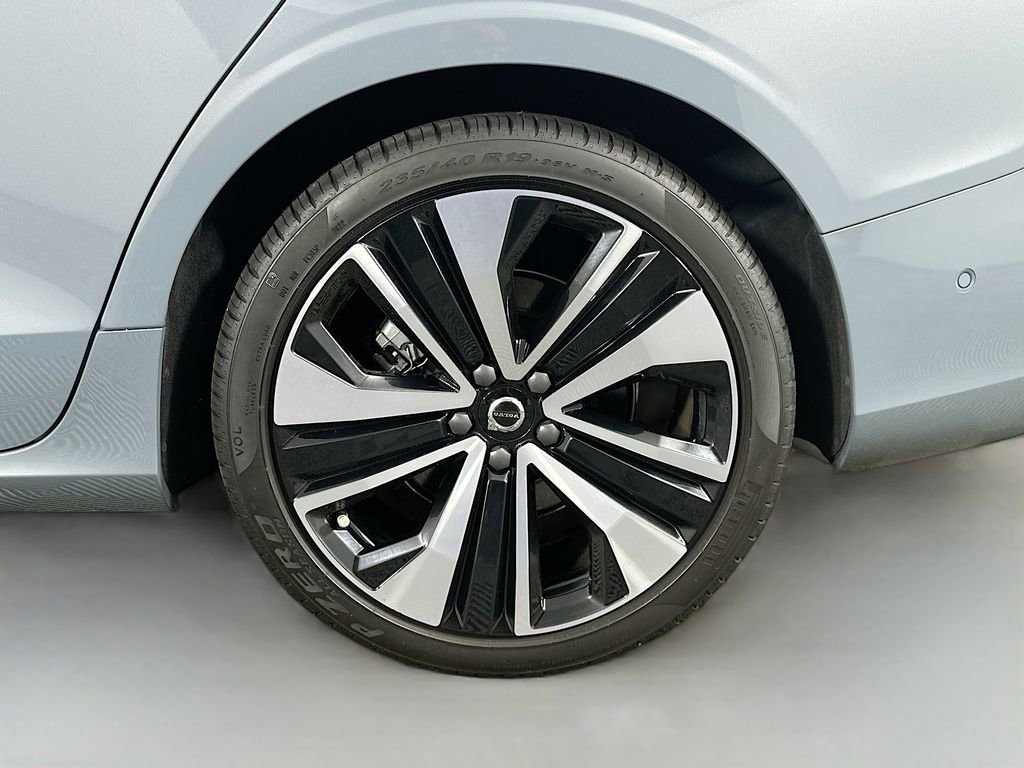Used 2023 Volvo S60 B5 Ultimate image 35