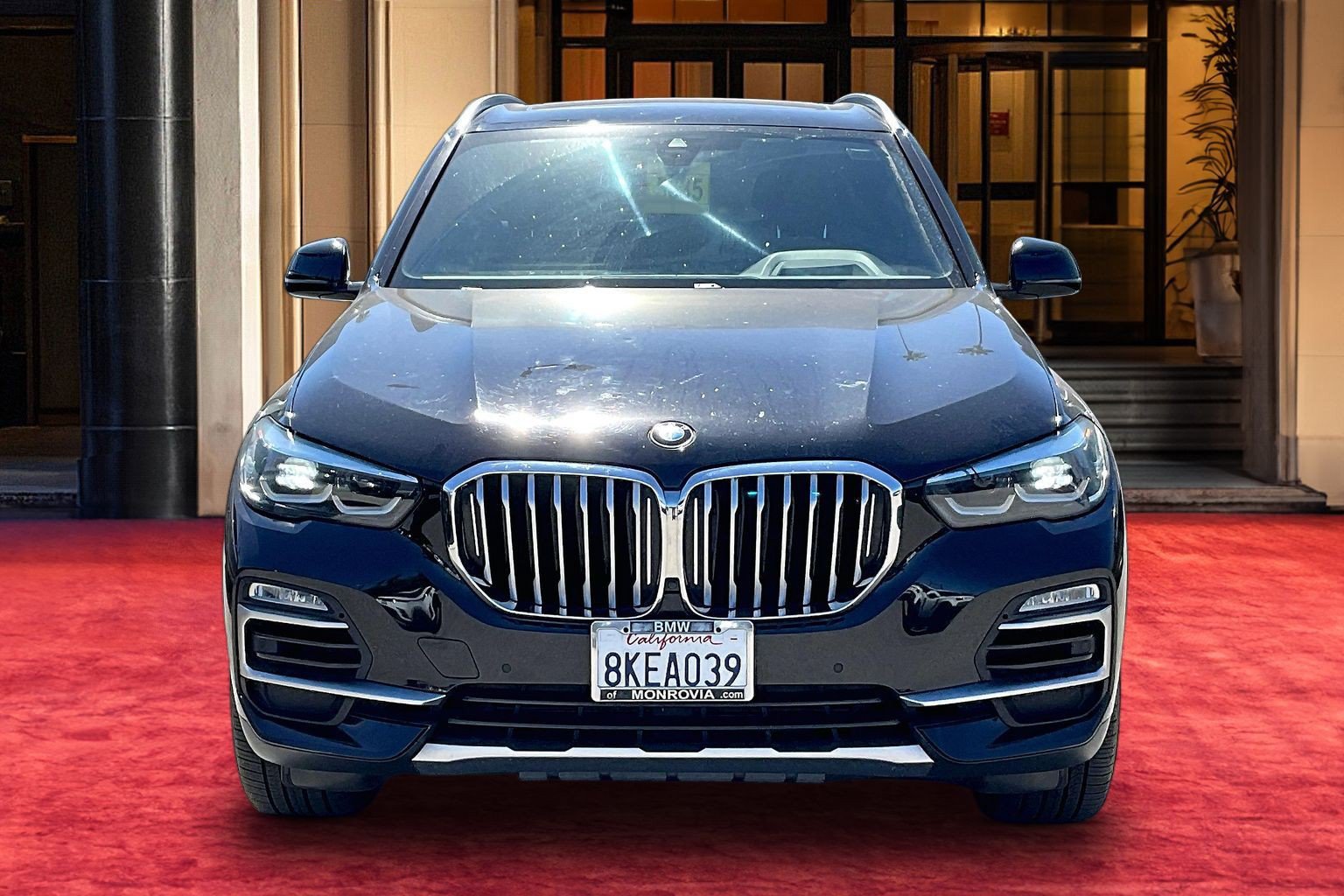 Used 2019 BMW X5 xDrive40i w/ Premium Package 2 AWD/4WD image 3