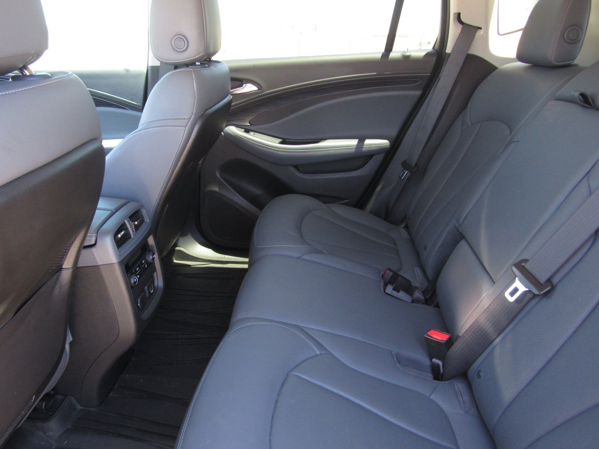 Used 2020 Buick Envision Premium w/ Driver Confidence Package AWD/4WD image 14