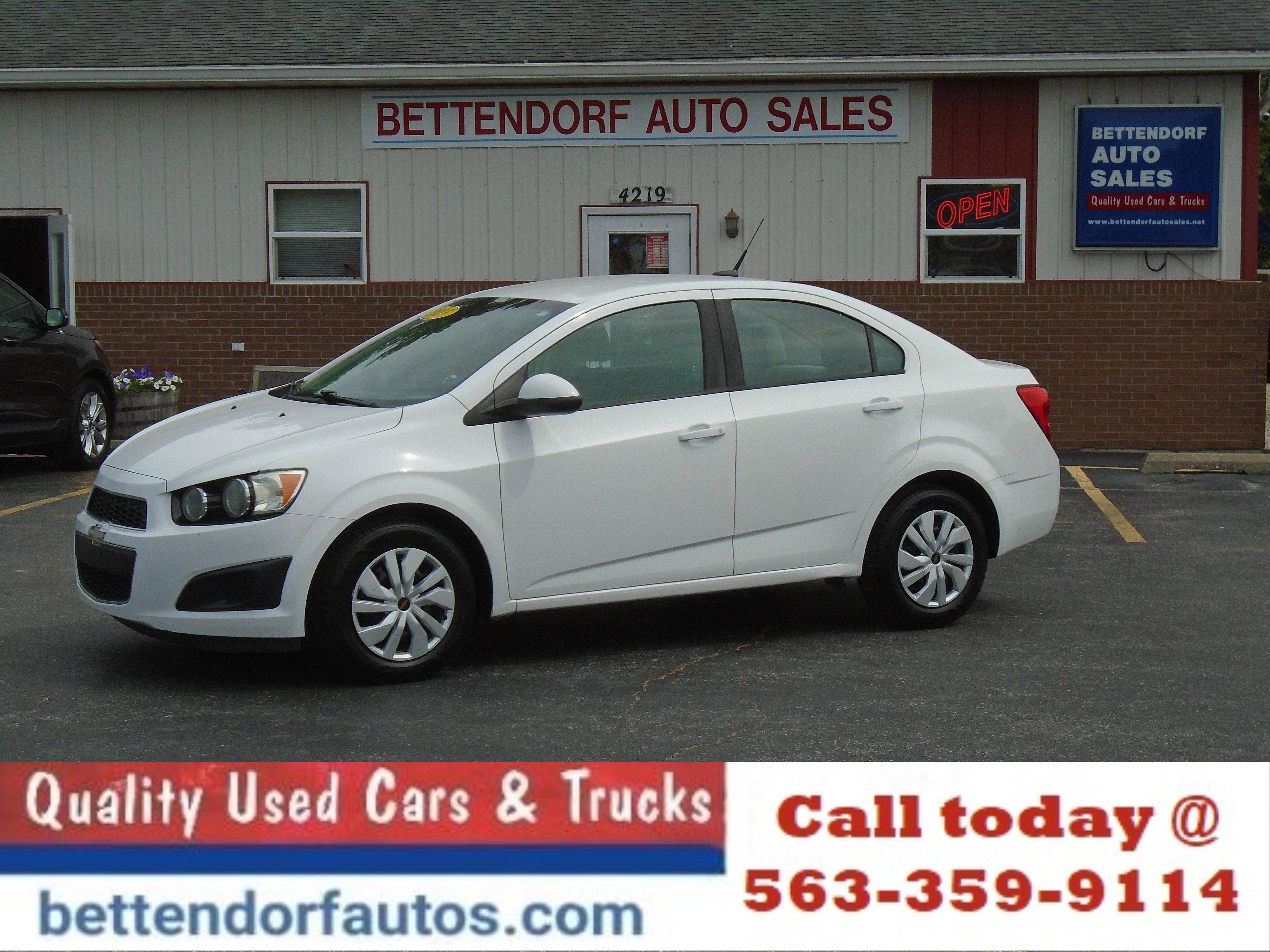 Used 2013 Chevrolet Sonic LS FWD image 2