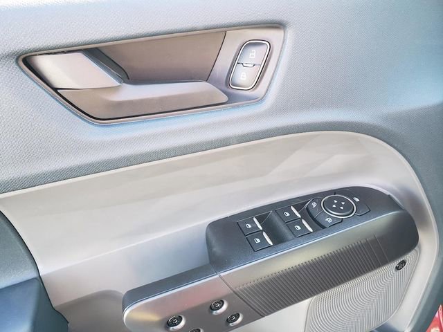 New 2025 Ford Maverick Lariat w/ Black Appearance Package image 18