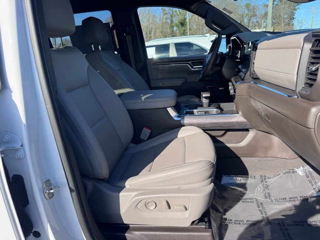 Used 2024 Chevrolet Silverado 1500 LTZ image 24