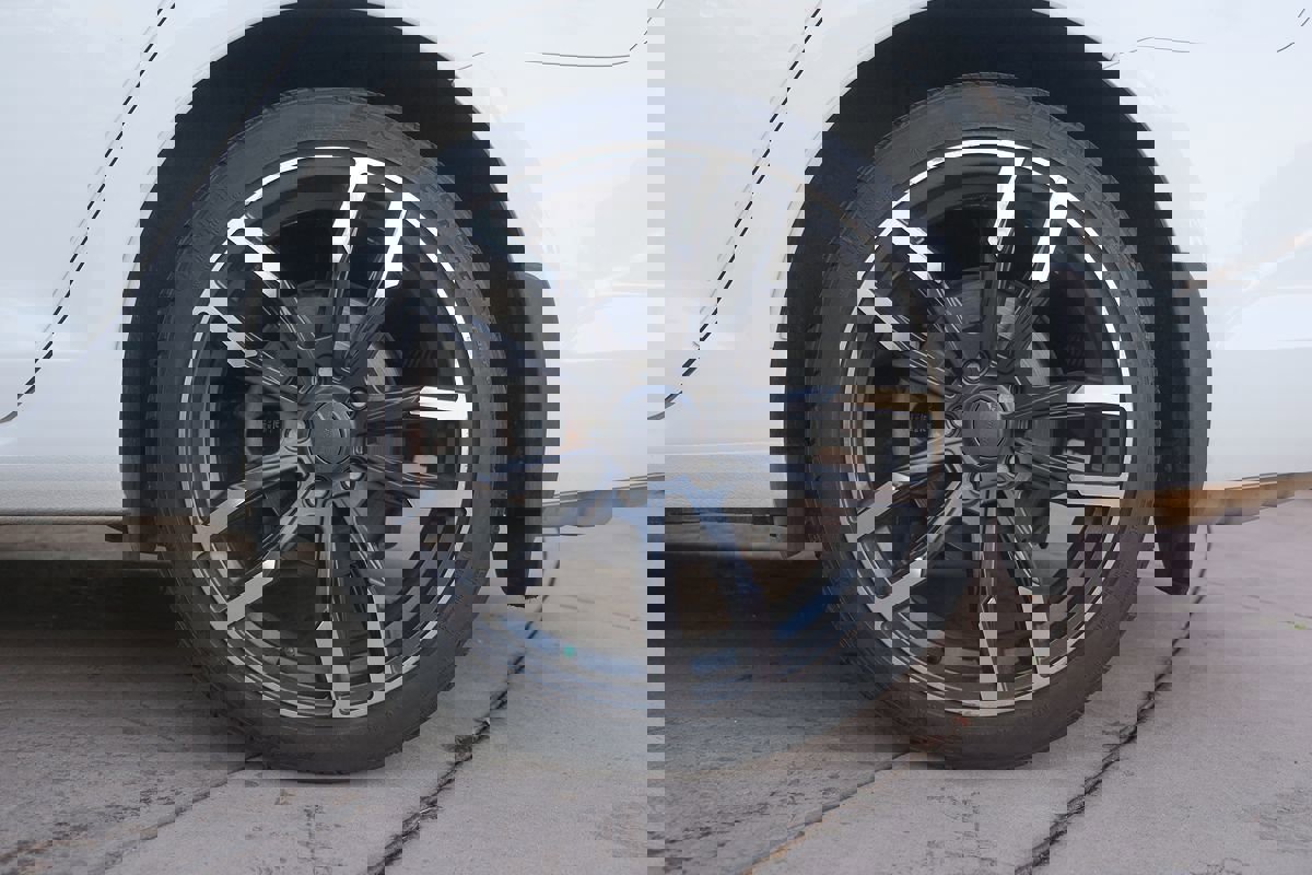 Used 2017 Volkswagen Golf SEL image 40