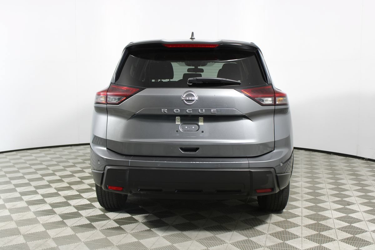 Used 2024 Nissan Rogue S FWD image 28