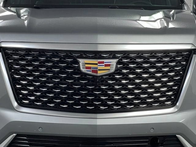 Certified 2026 Cadillac Escalade Luxury AWD/4WD image 9