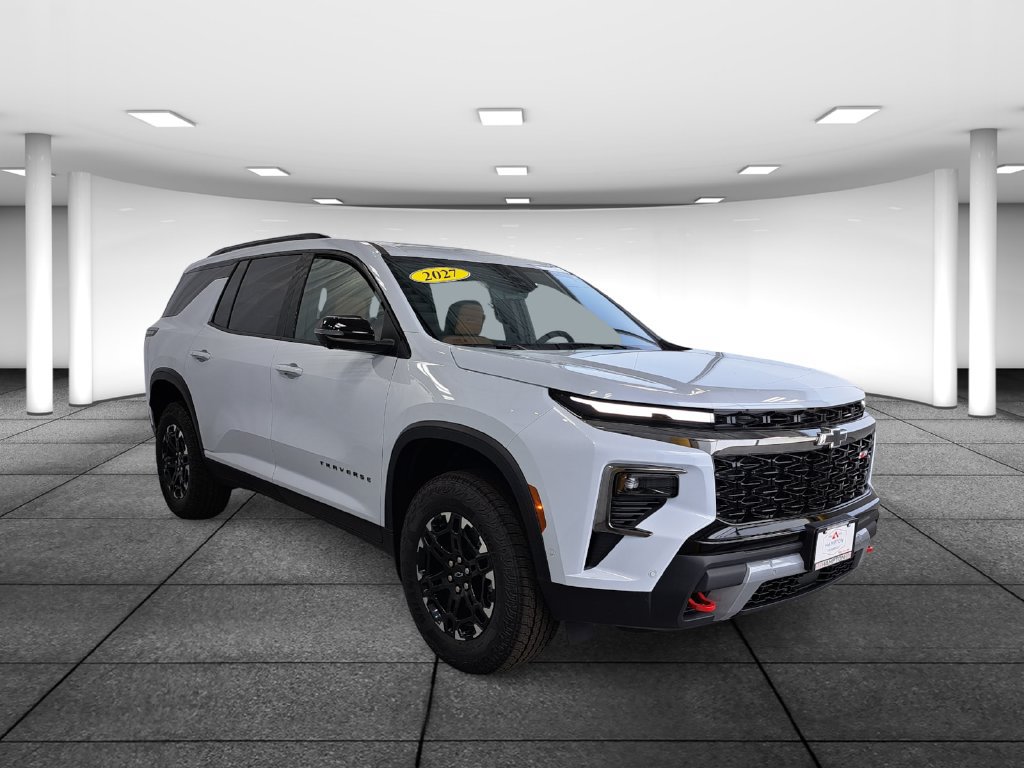 New 2027 Chevrolet Traverse Z71 w/ Enhanced Driving Package AWD/4WD image 3