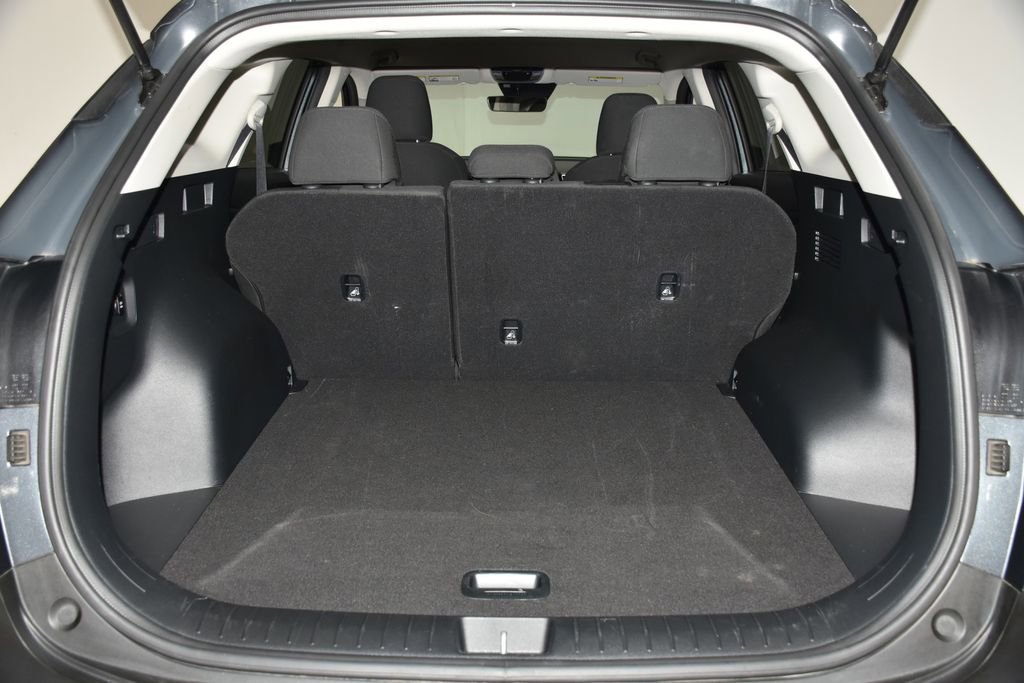 Used 2025 Kia Sportage LX image 28
