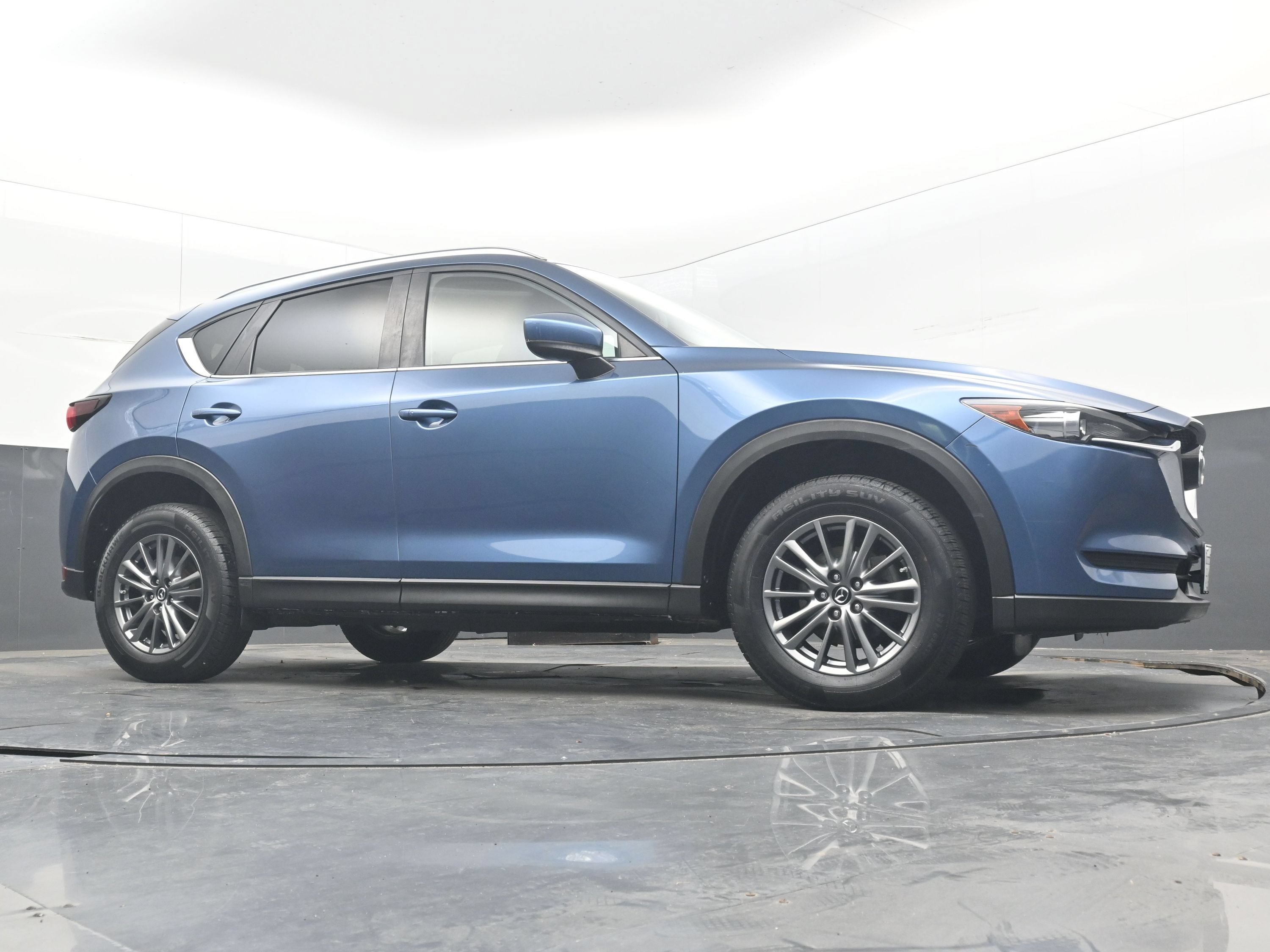 Used 2017 MAZDA CX-5 Touring w/ Preferred Equipment Package AWD/4WD image 23