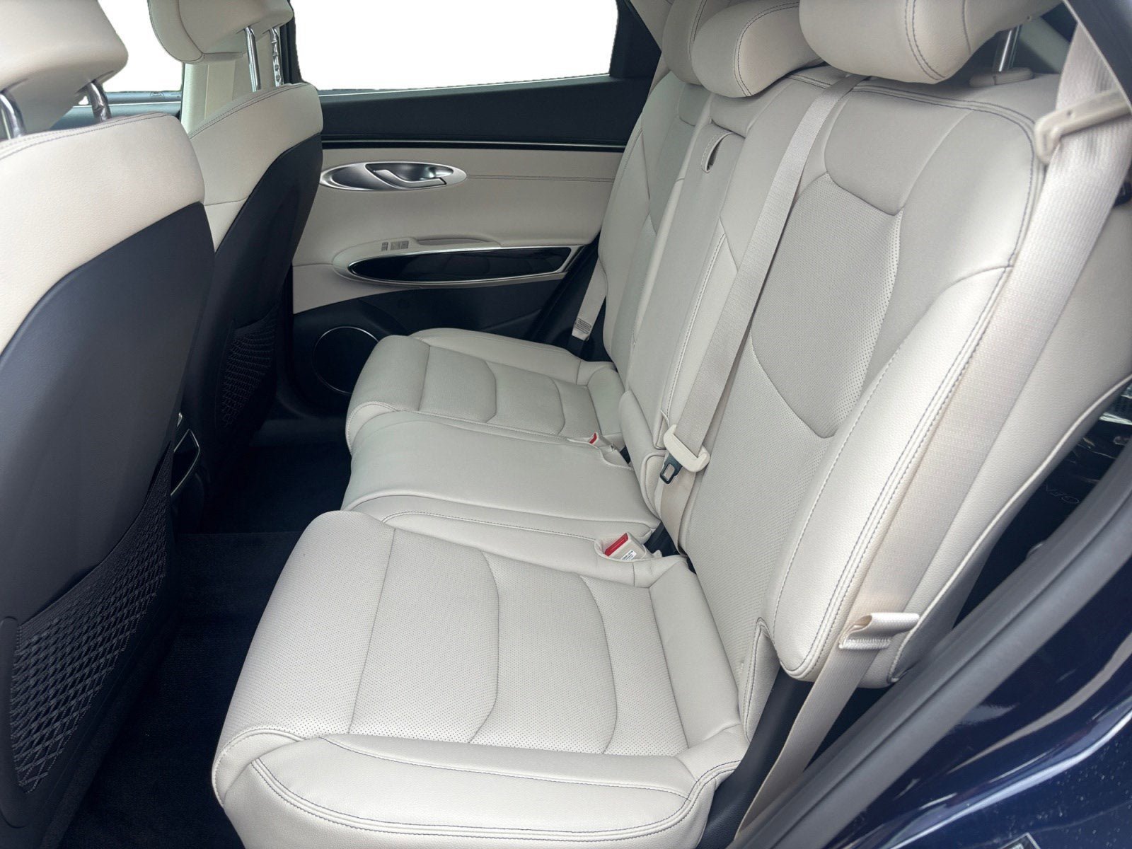 New 2026 Genesis GV70 2.5T AWD/4WD image 13