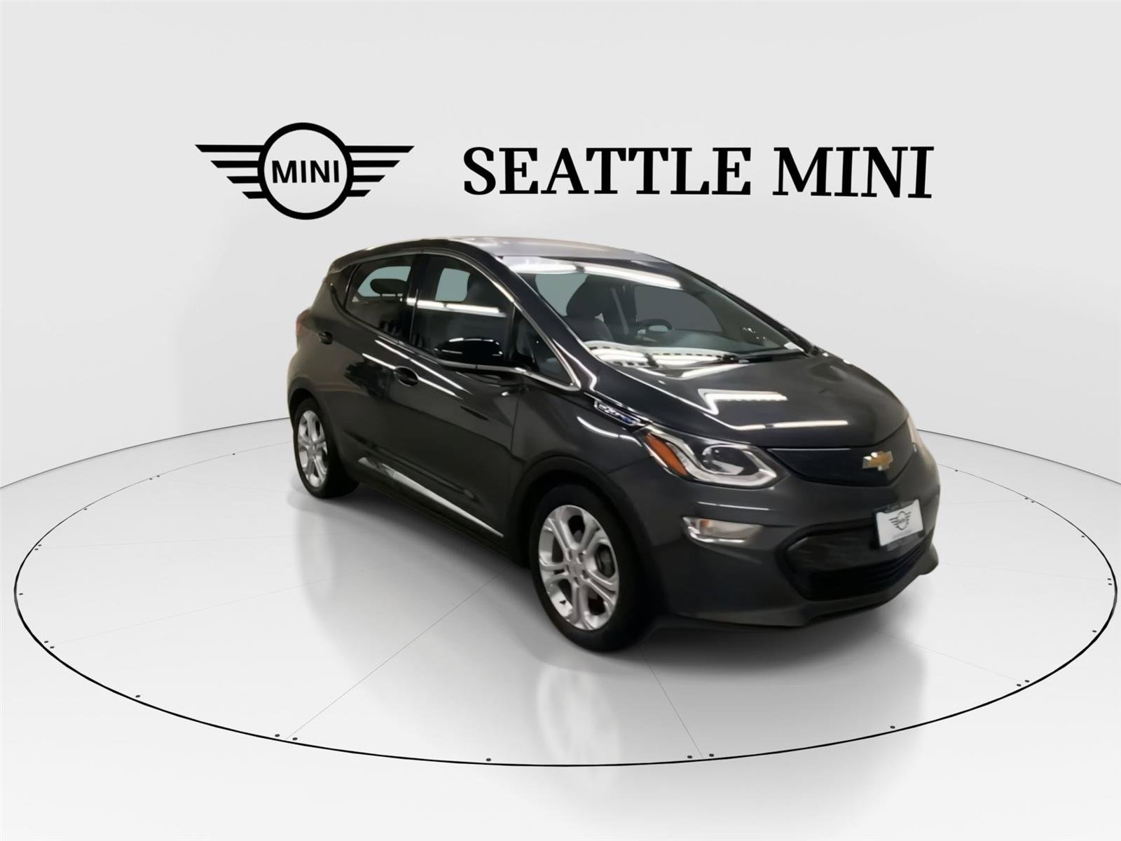 Used 2017 Chevrolet Bolt LT image 2
