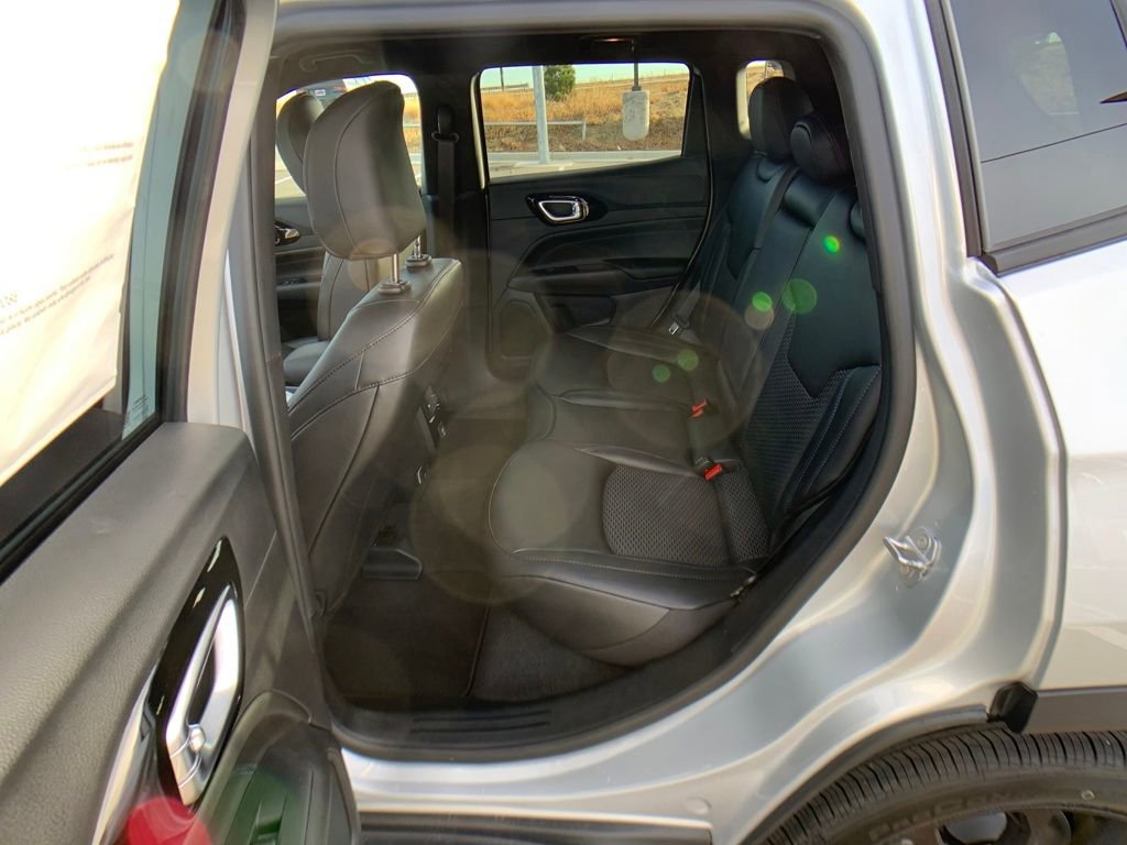 New 2026 Jeep Compass Latitude image 26