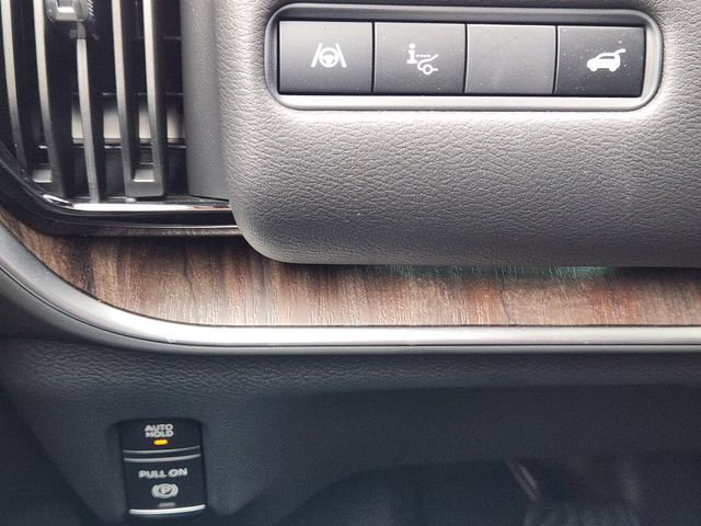 Used 2025 Nissan Armada Platinum Reserve RWD image 23