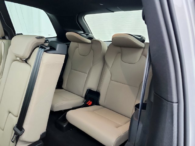 New 2026 Volvo XC90 B6 Plus w/ Protection Package AWD/4WD image 25