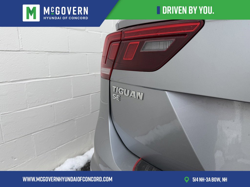 Used 2020 Volkswagen Tiguan SE R-Line w/ 3rd Row Seat Package image 27