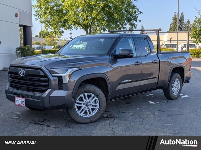 Used 2023 Toyota Tundra SR5 w/ SR5 Premium Package AWD/4WD image 1