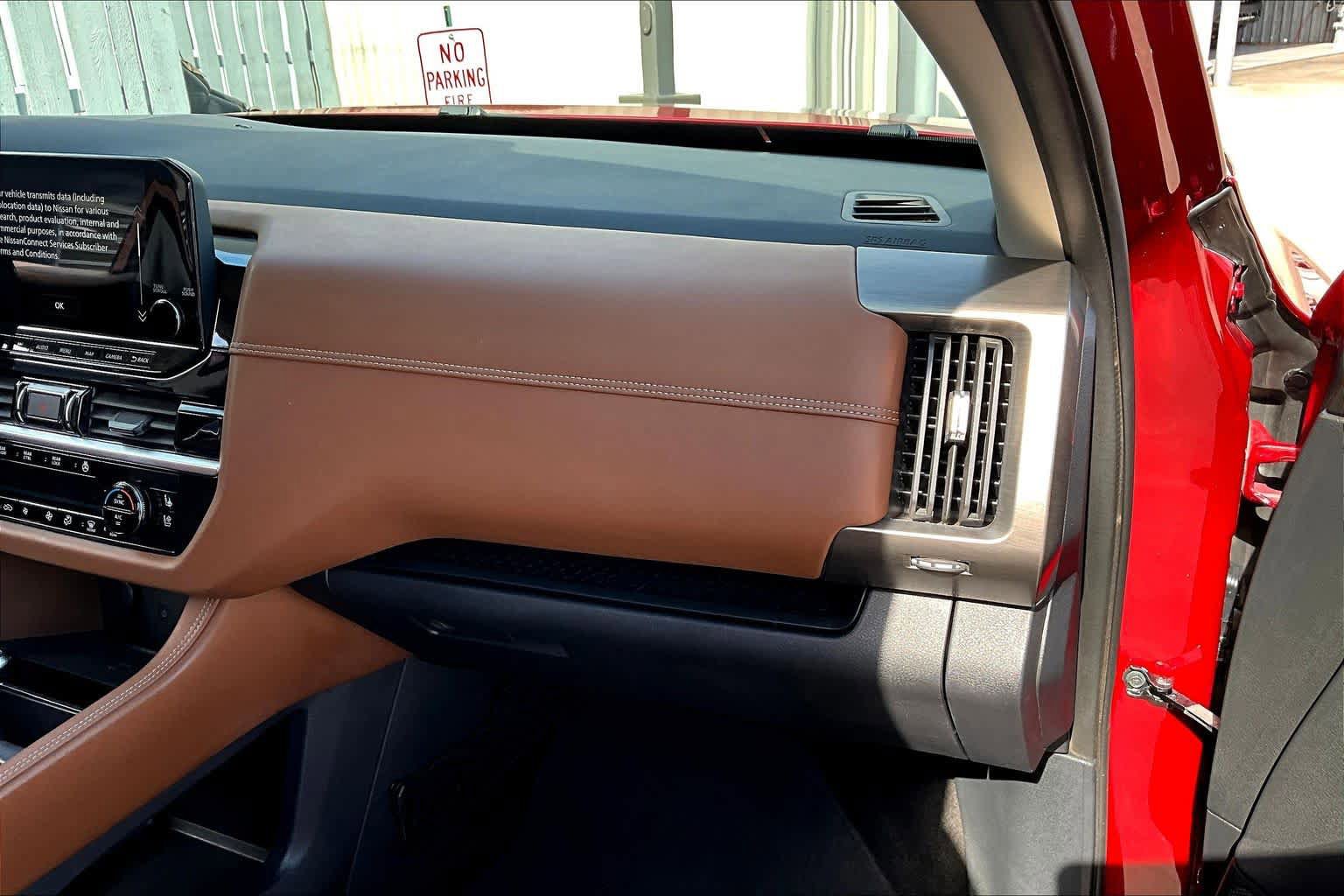 Used 2023 Nissan Pathfinder Platinum w/ Cargo Package FWD image 17
