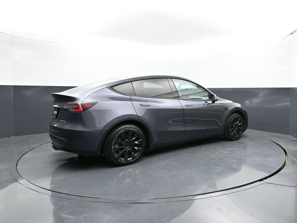 Used 2021 Tesla Model Y Long Range AWD/4WD image 5