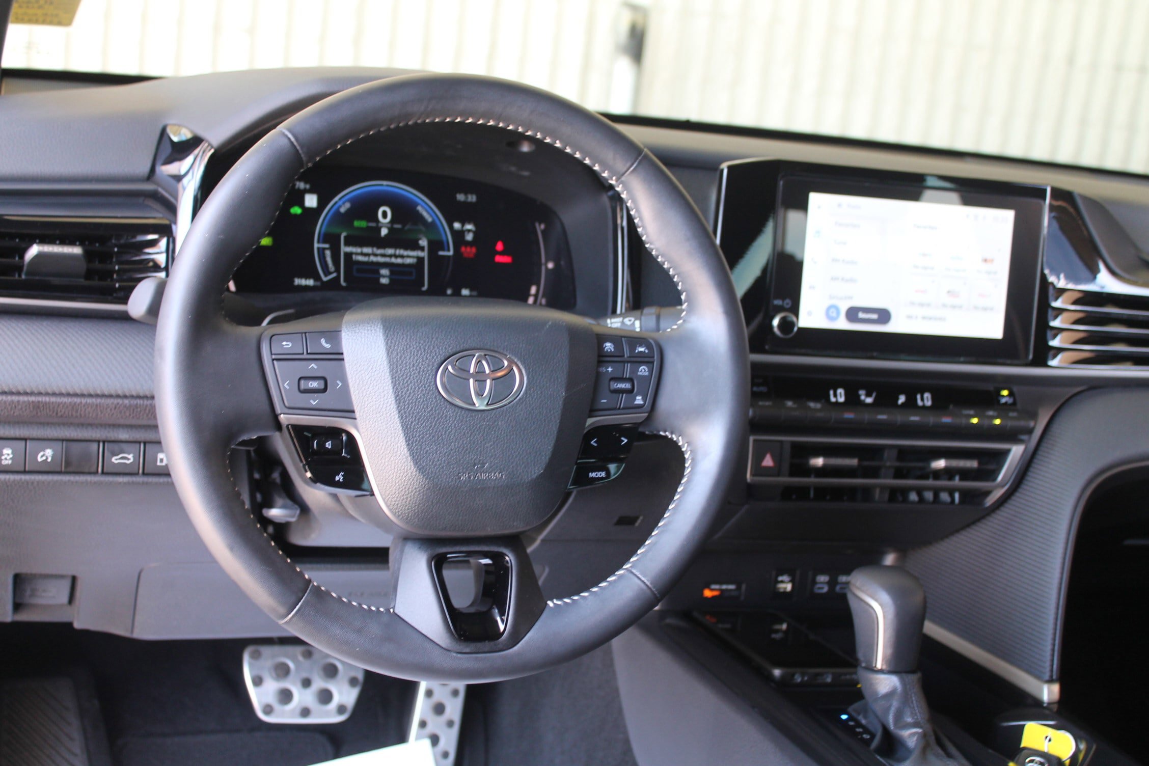 Used 2025 Toyota Camry SE FWD image 18