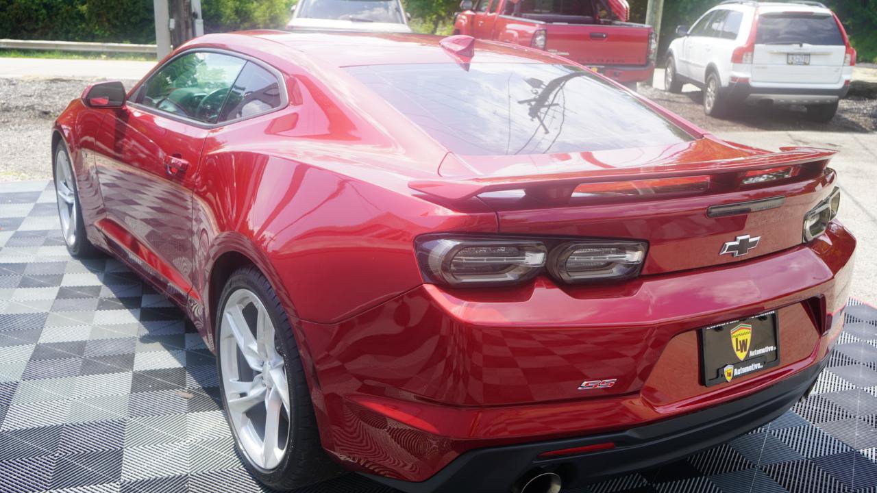 Used 2022 Chevrolet Camaro SS RWD image 10
