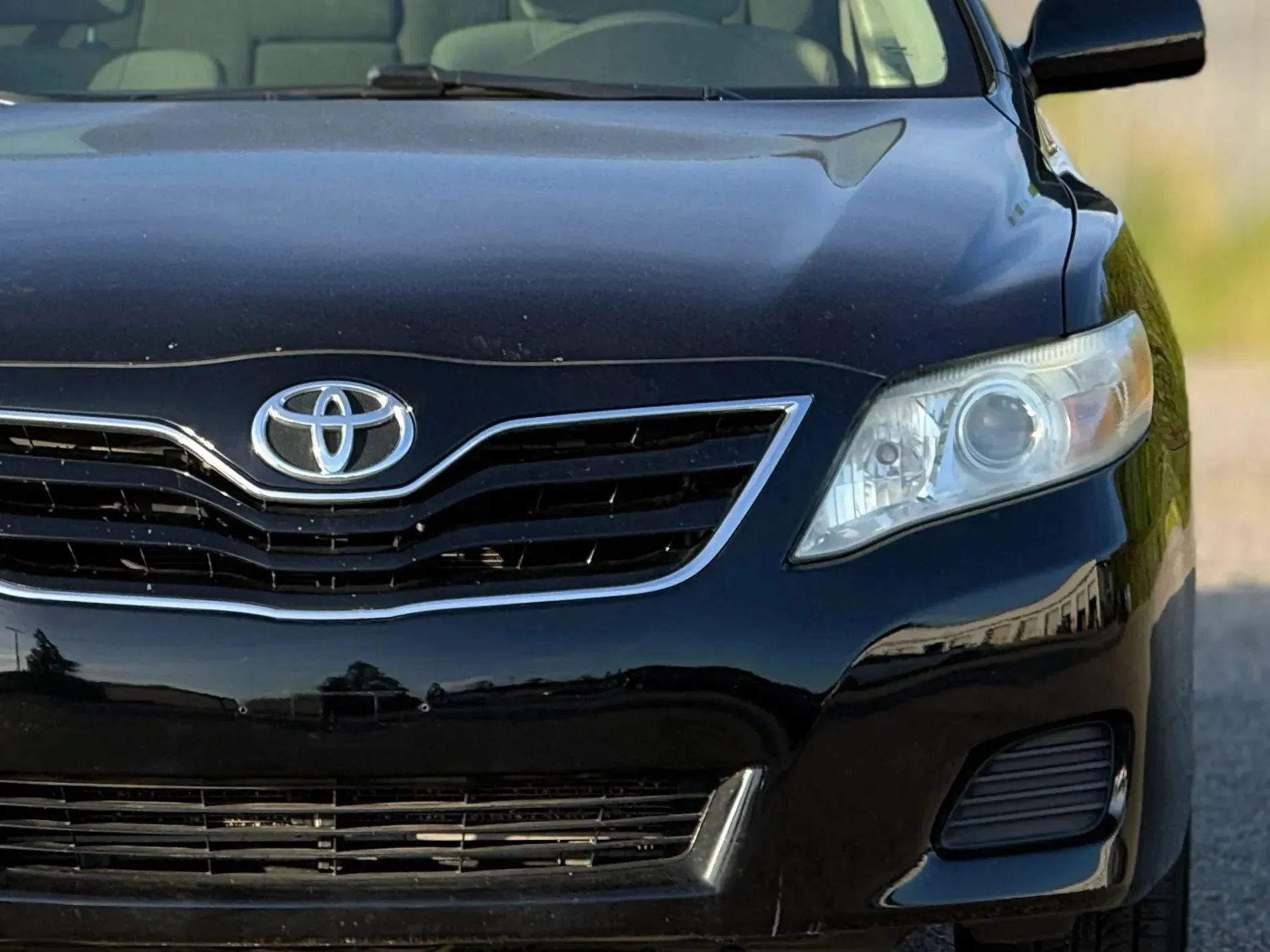 Used 2010 Toyota Camry LE FWD image 12