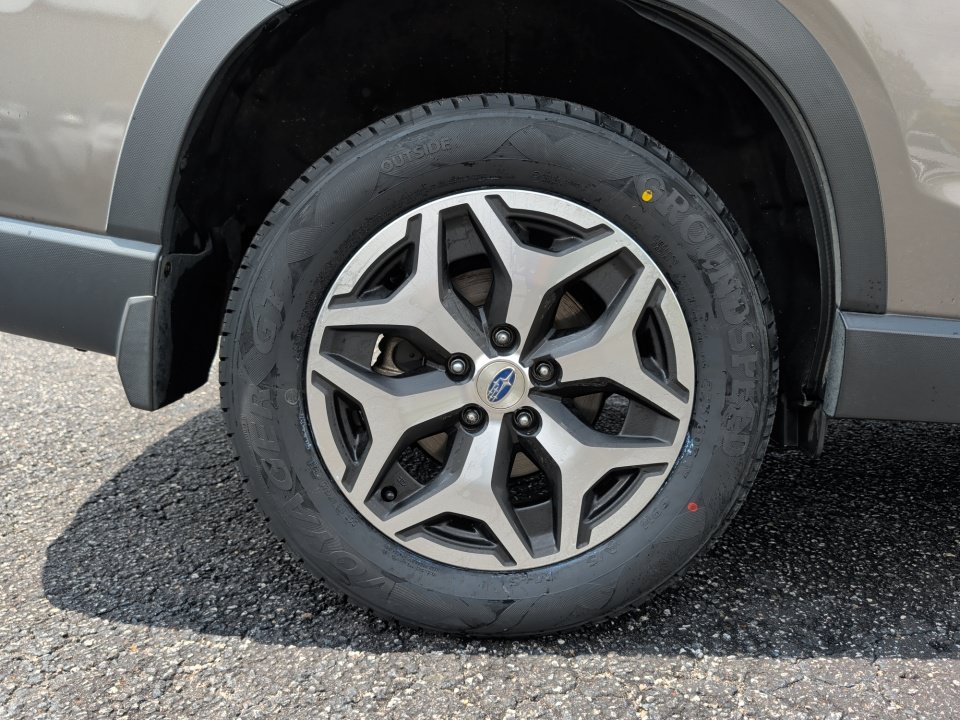 Used 2020 Subaru Forester Premium AWD/4WD image 27