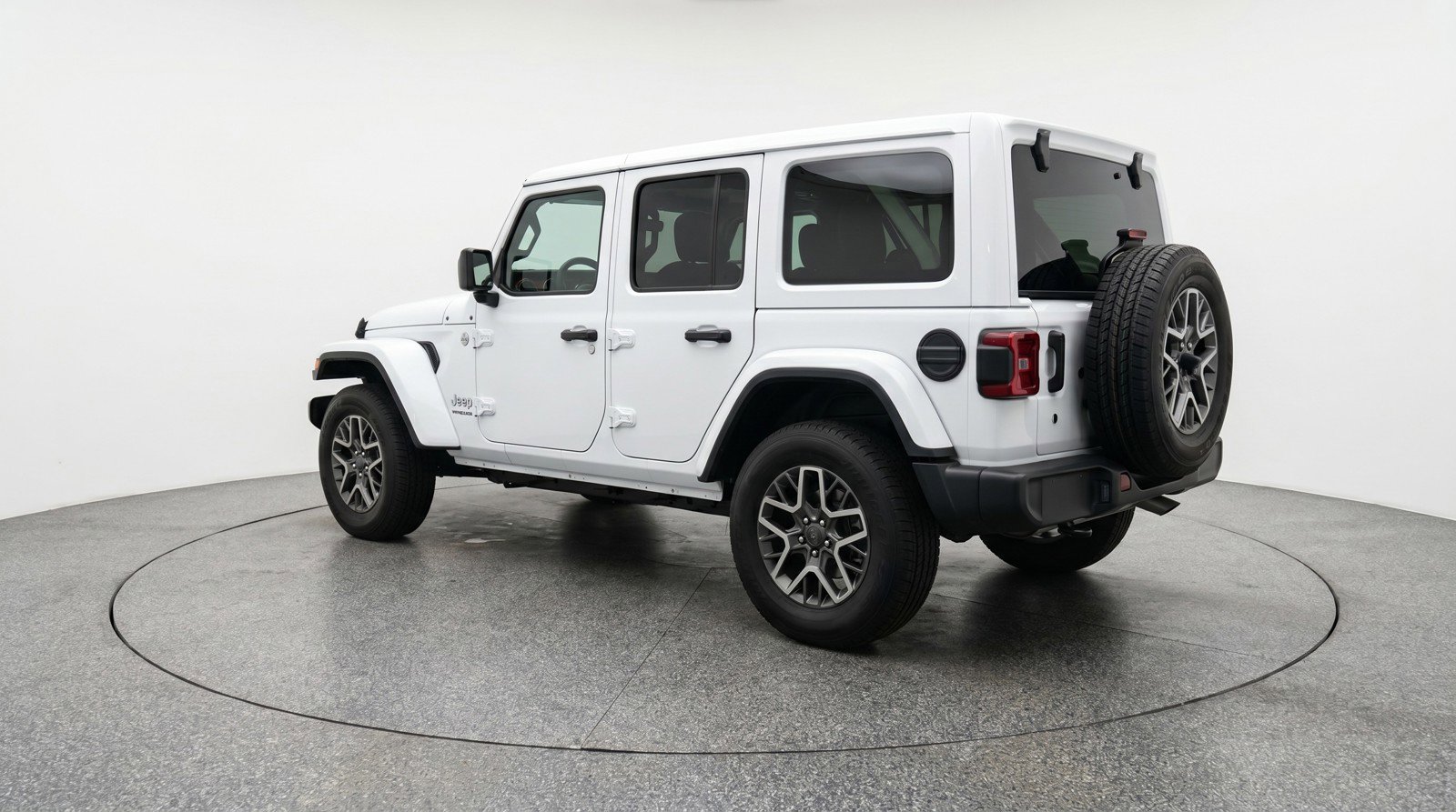 Used 2025 Jeep Wrangler Sahara image 6