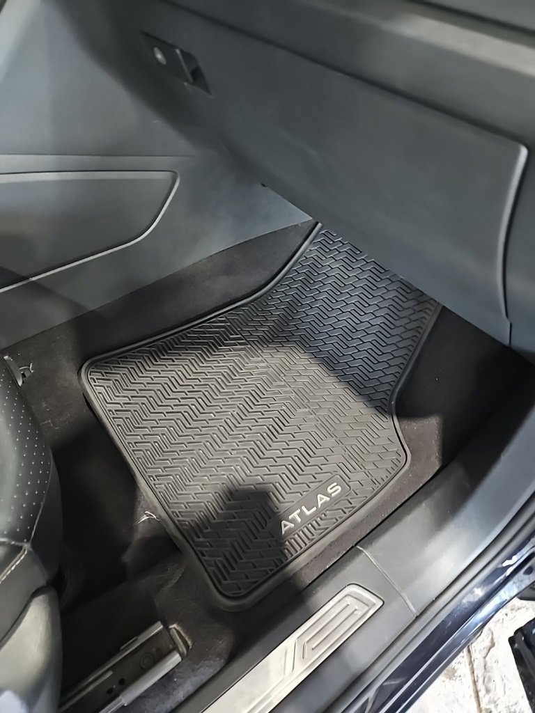 Used 2022 Volkswagen Atlas SE image 14