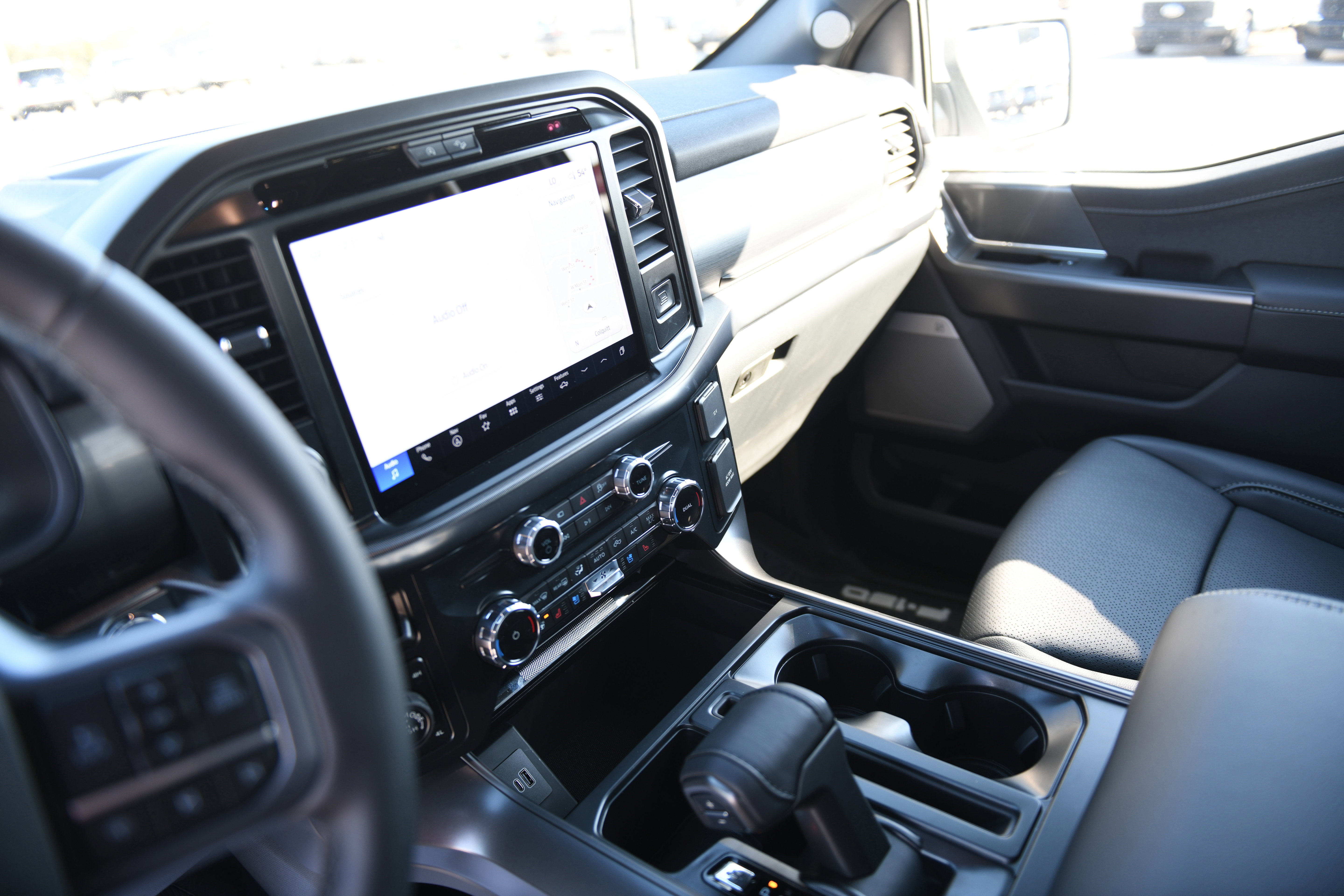 New 2026 Ford F150 Lariat w/ Equipment Group 501A Mid image 22