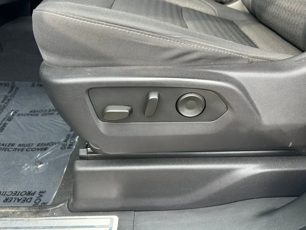 Used 2024 Chevrolet Silverado 1500 LT AWD/4WD image 21