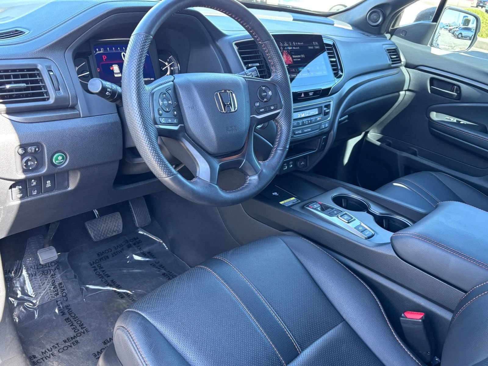 Certified 2025 Honda Passport TrailSport image 17