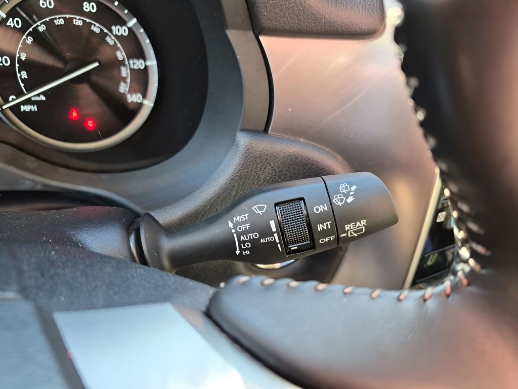 Used 2023 Lexus GX 460 Luxury w/ Sport Design Package image 38