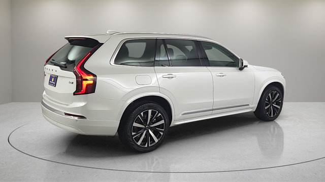 Certified 2025 Volvo XC90 B6 Core w/ Protection Package Premier AWD/4WD image 7