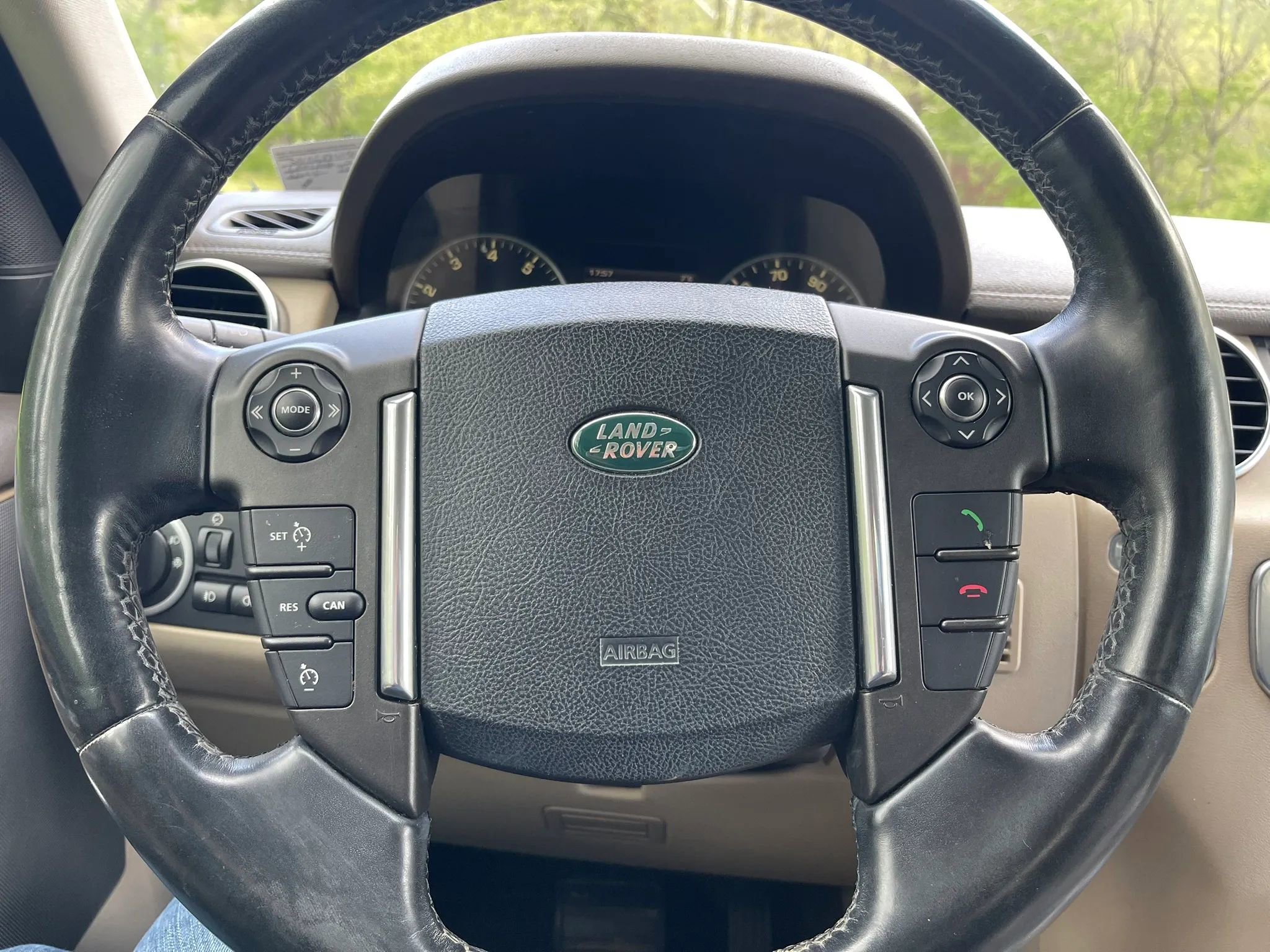 Used 2011 Land Rover LR4 HSE AWD/4WD image 8