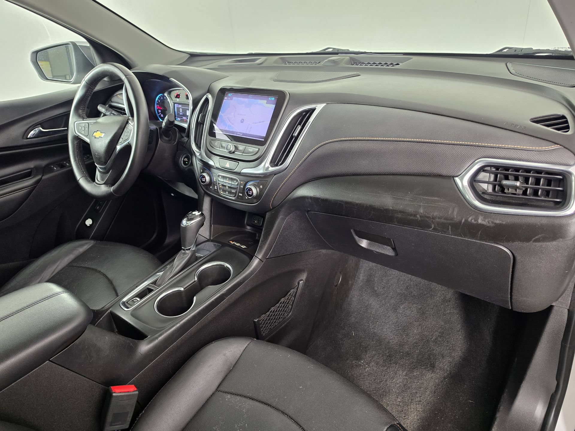 Used 2018 Chevrolet Equinox Premier FWD image 46
