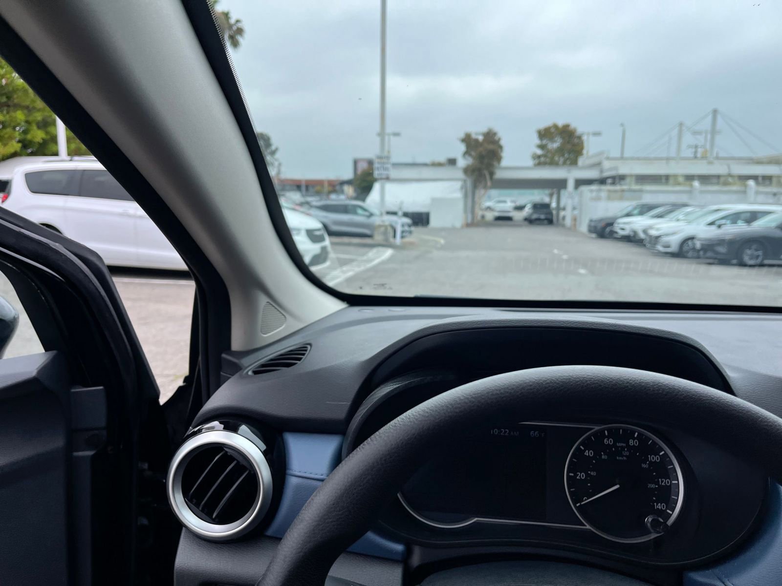 Used 2025 Nissan Versa SV FWD image 34