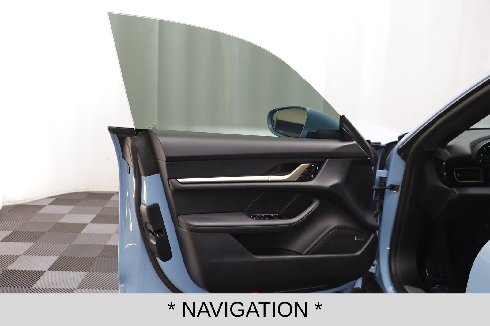 Used 2023 Porsche Taycan image 10