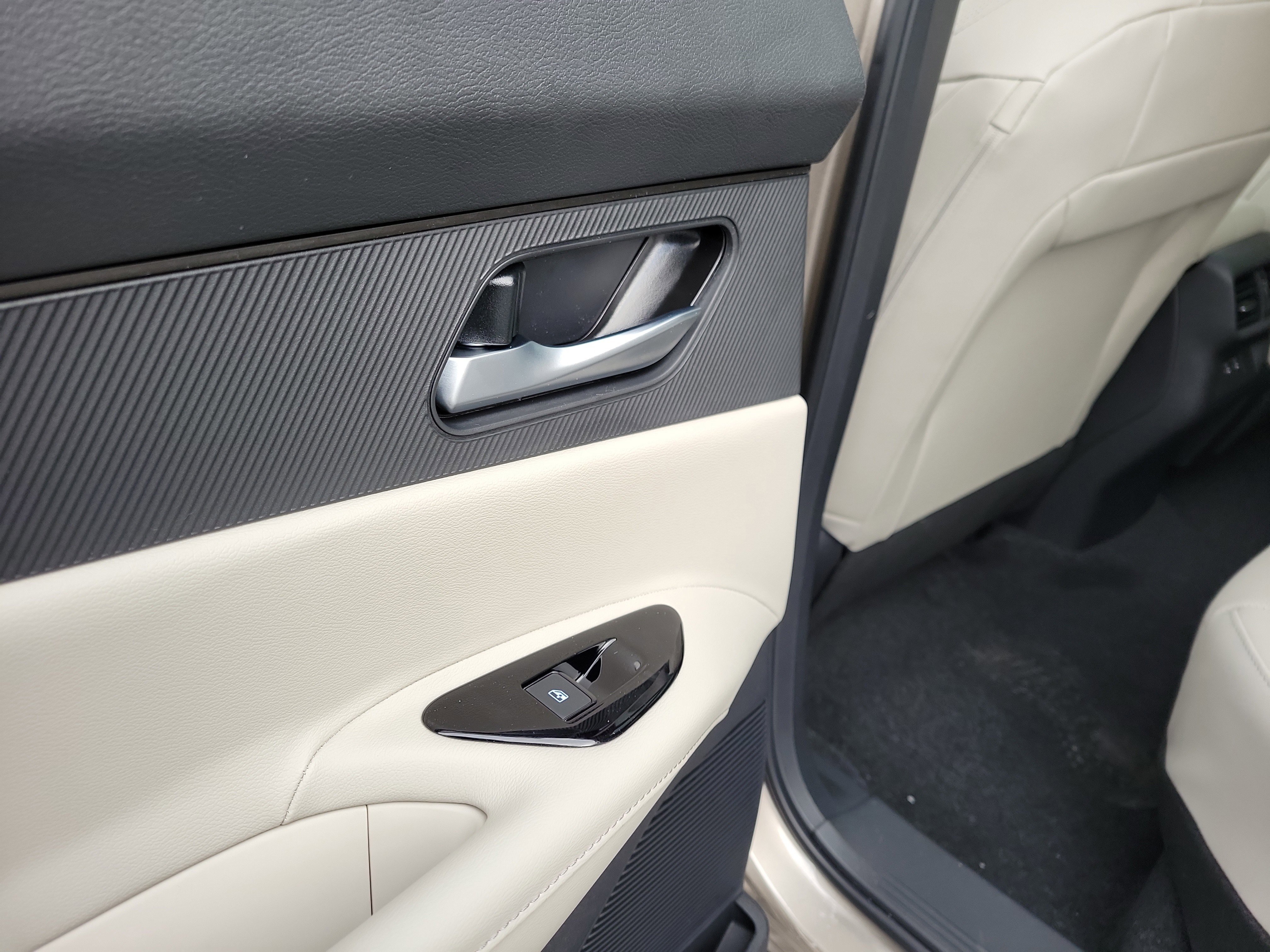 New 2026 Nissan Murano SL image 13