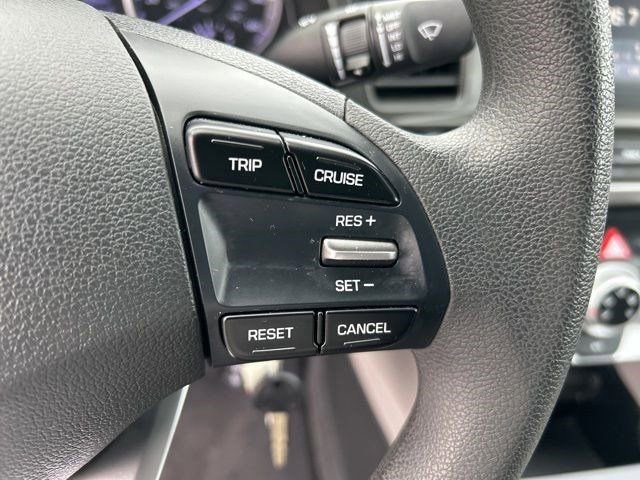 Used 2019 Hyundai Elantra SE image 18