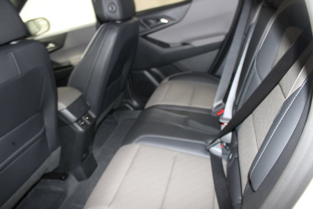 New 2026 Chevrolet Equinox LT w/ Convenience Package II FWD image 19