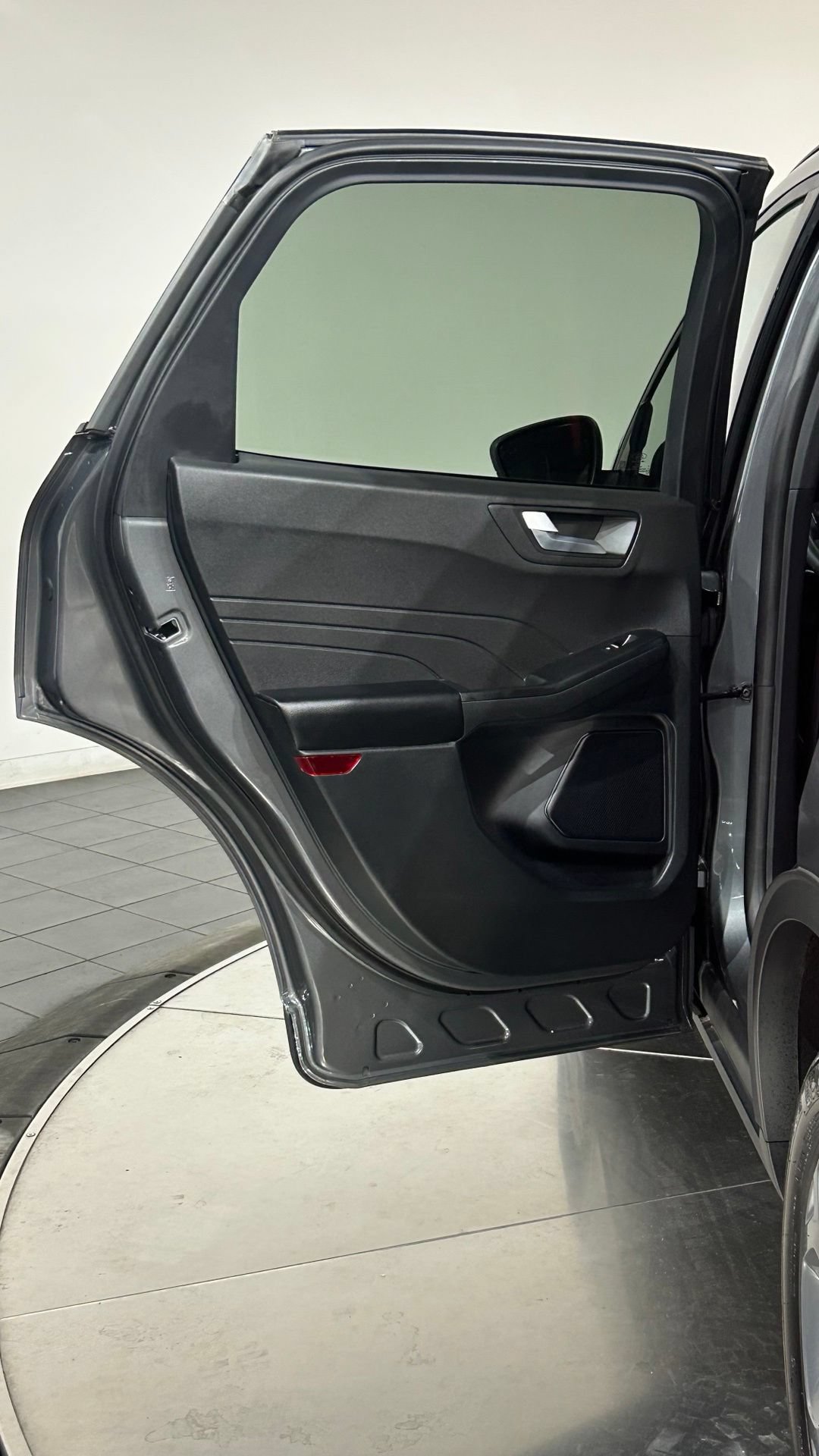 Used 2025 Ford Escape ST-Line AWD/4WD image 37