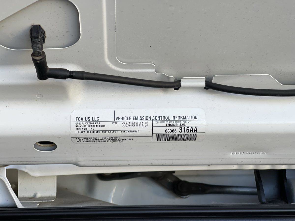 Used 2018 Jeep Wrangler Unlimited Sport S image 39