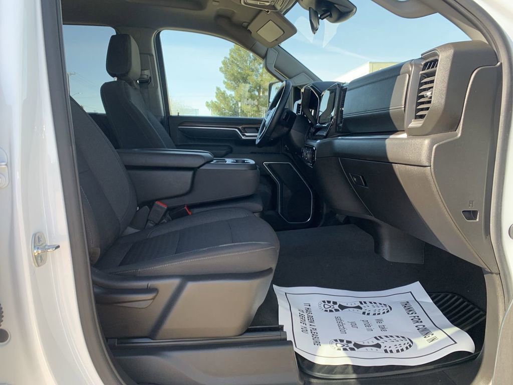 Certified 2025 Chevrolet Silverado 2500 LT w/ Convenience Package image 27