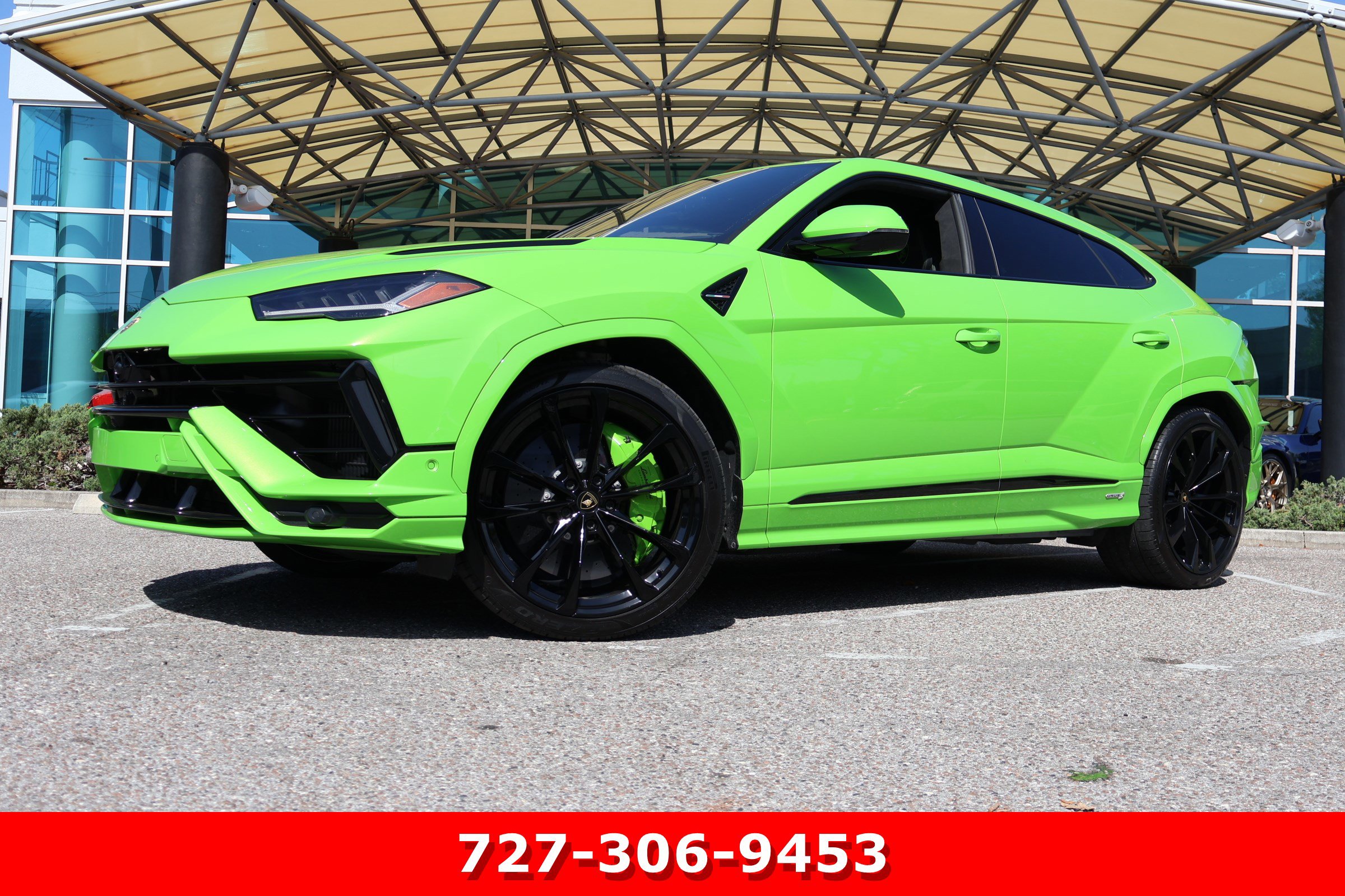 Used 2023 Lamborghini Urus S AWD/4WD image 1