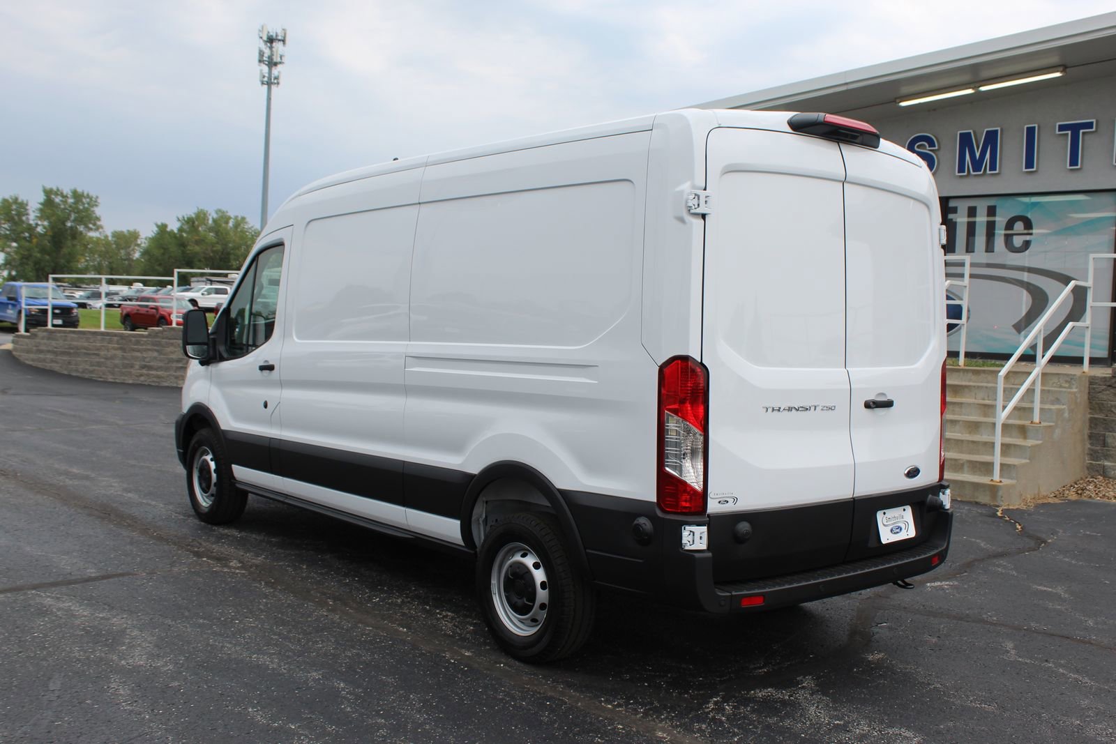 New 2025 Ford Transit 250 148 Medium Roof w/ Load Area Protection Package image 3