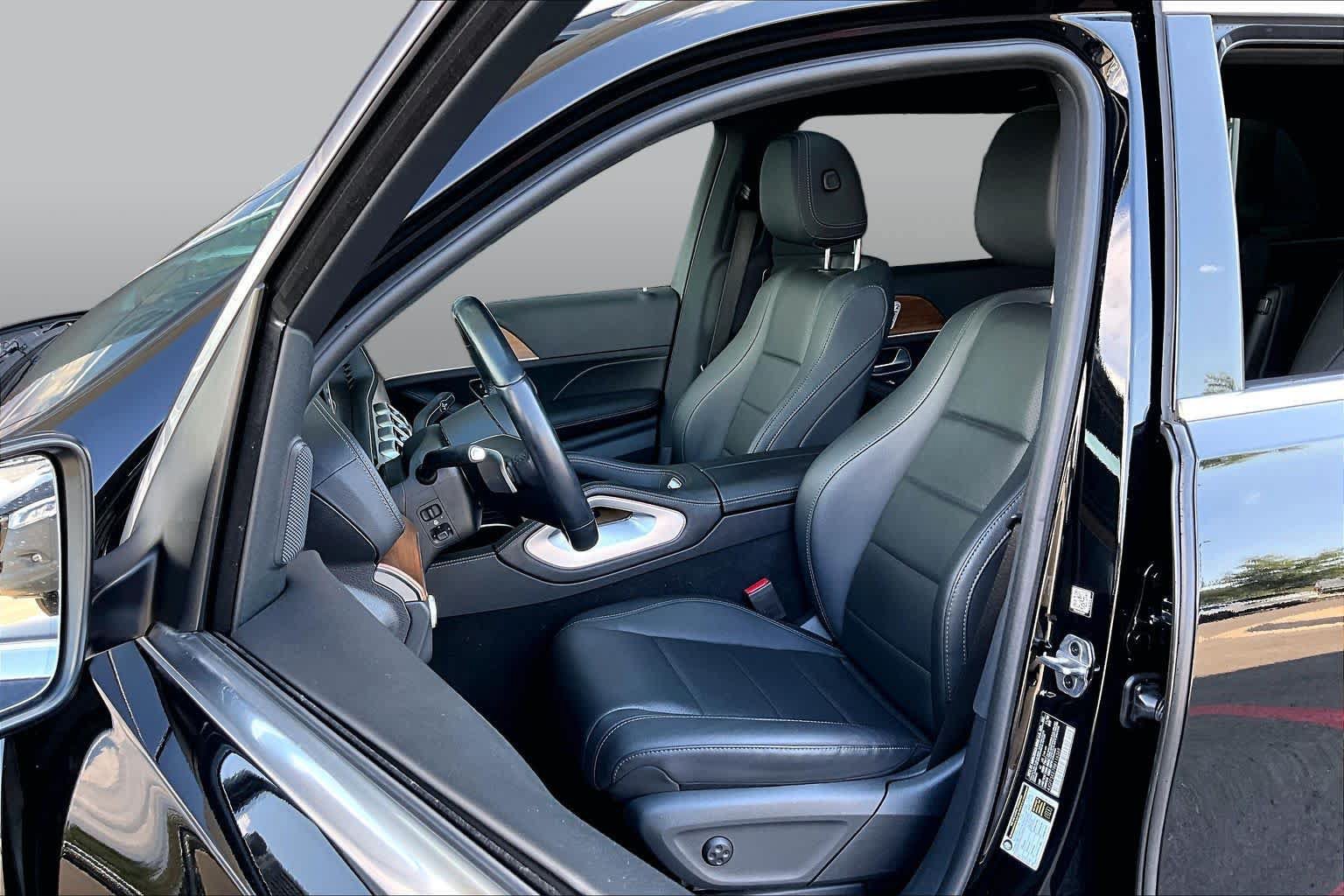 Used 2024 Mercedes-Benz GLS 450 4MATIC image 8